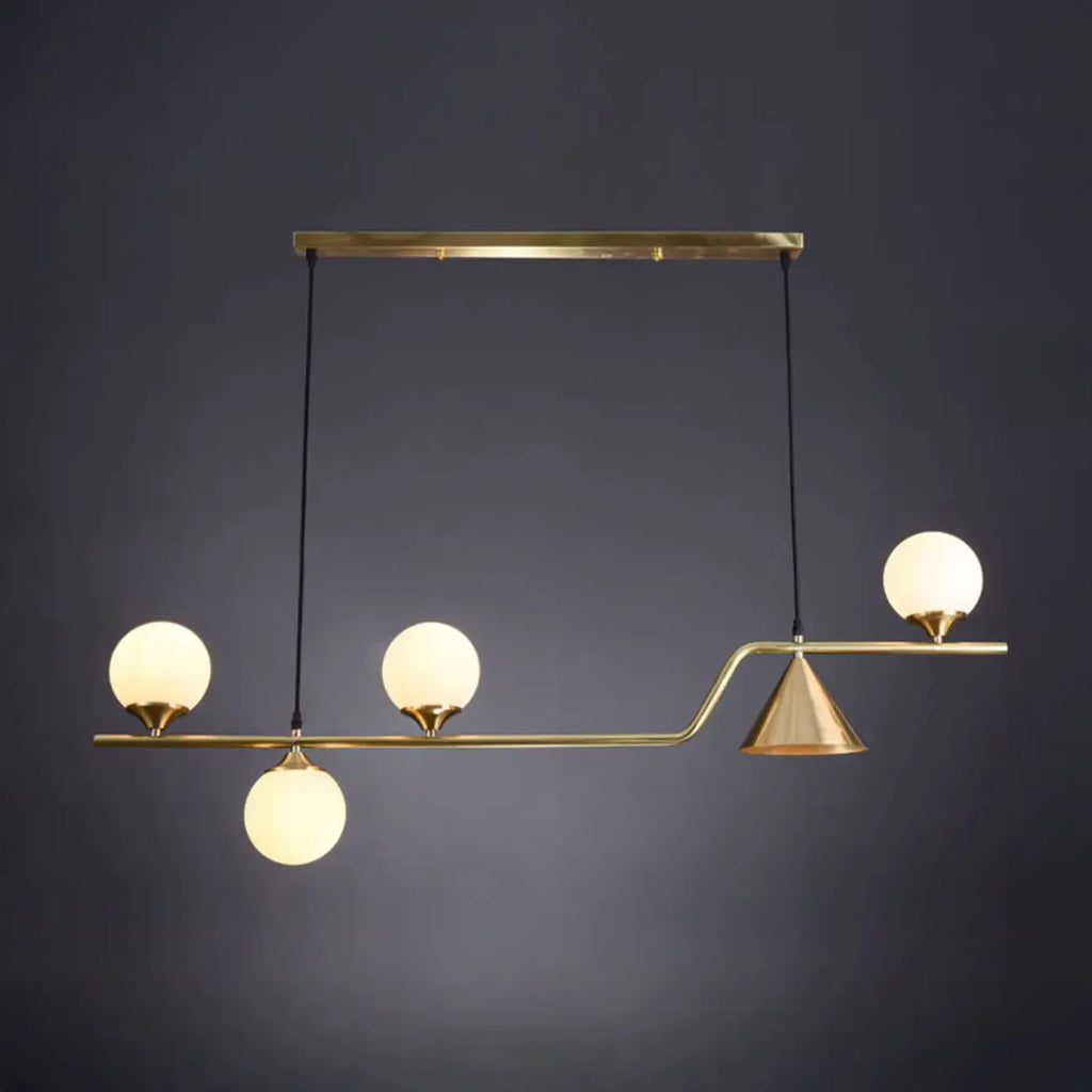 Salle à manger moderne avec suspension LED en laiton et verre pour îlot central