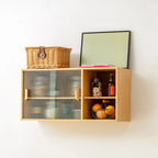Vitrine murale à portes vitrées pour petite cuisine