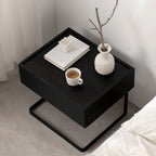 Table de chevet compacte moderne en bois noir avec tiroir