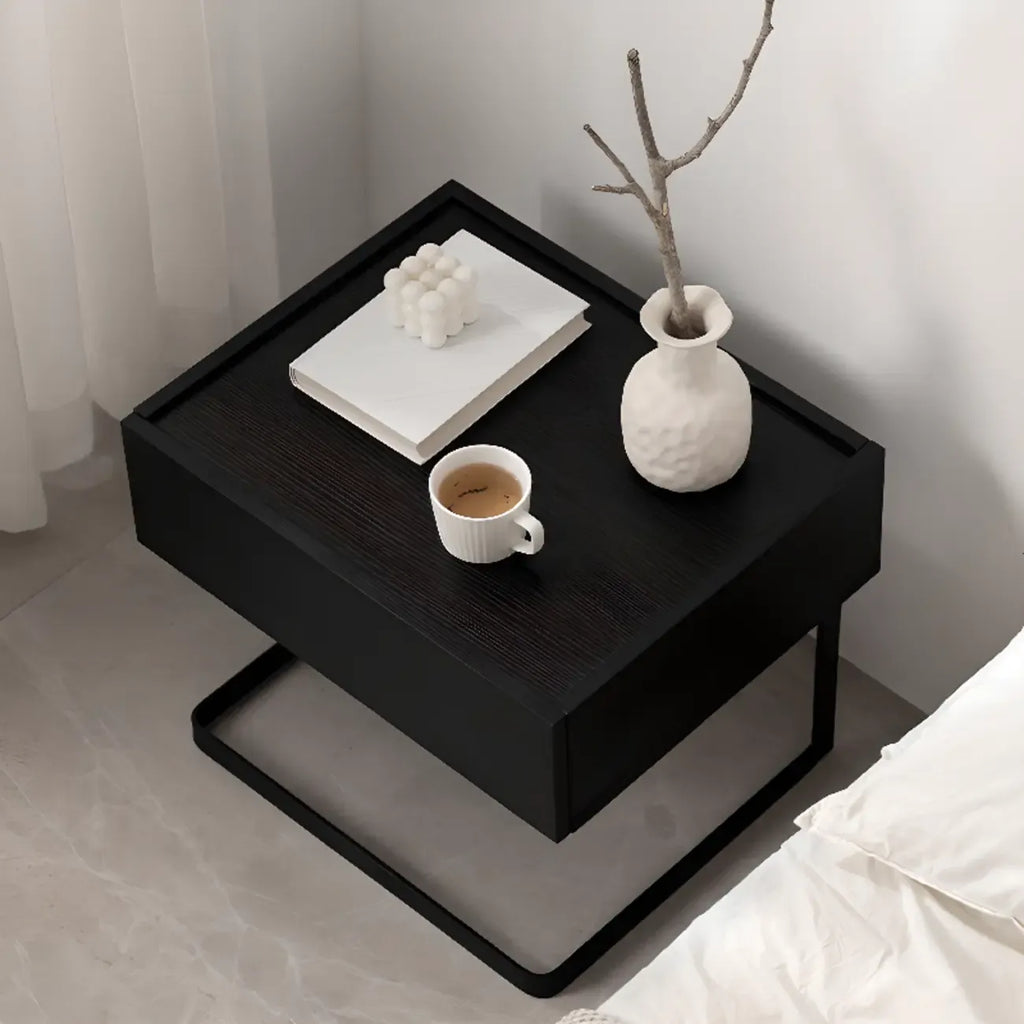 Table de chevet compacte moderne en bois noir avec tiroir