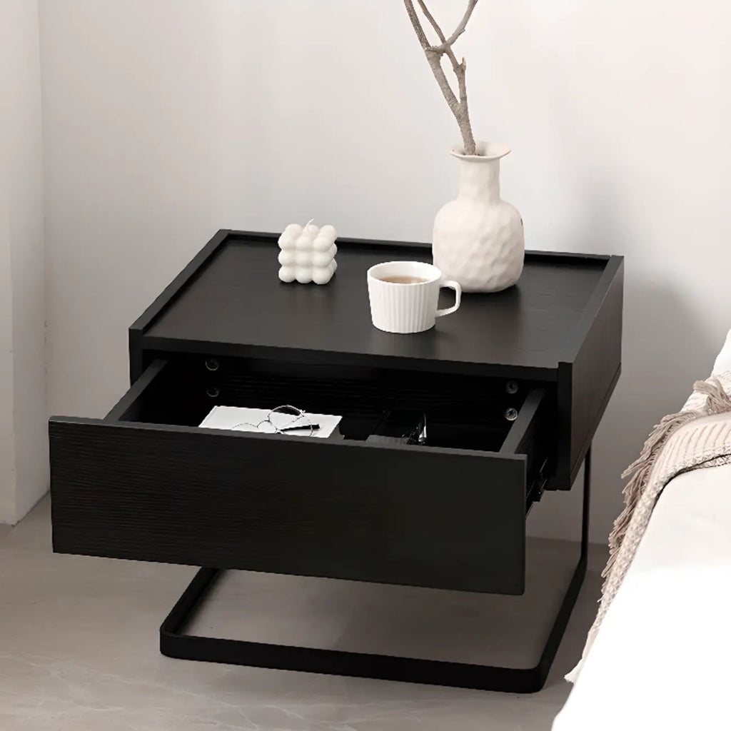 Table de chevet compacte moderne en bois noir avec tiroir