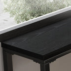 Tables de bar modernes en pin noir et métal avec repose-pieds