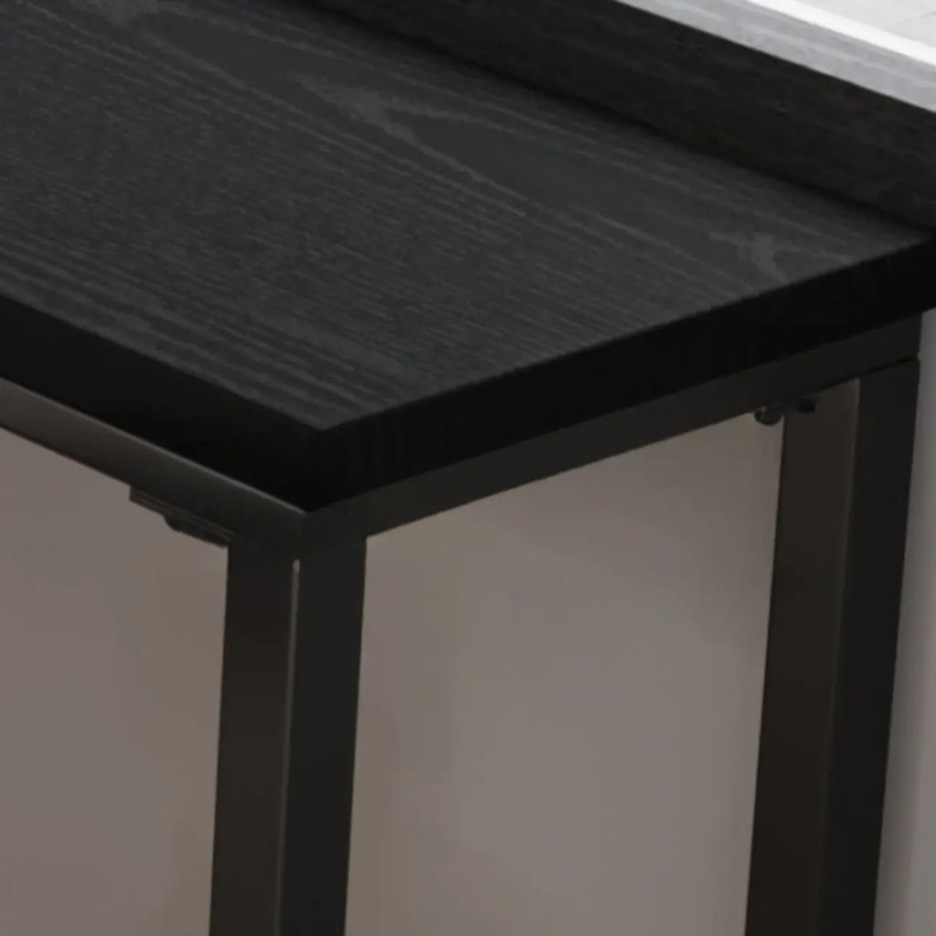 Tables de bar modernes en pin noir et métal avec repose-pieds