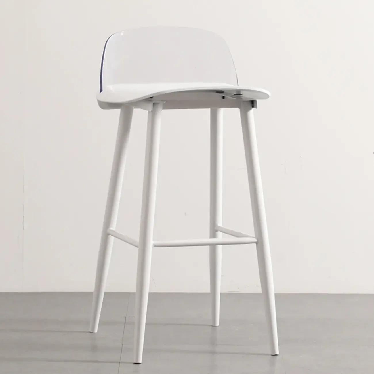 Tabourets de bar contemporains en plastique gris clair à dossier bas