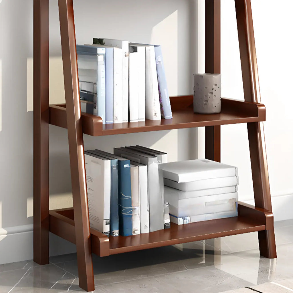 Libreria a scaletta stretta a 4 ripiani in legno di noce per camera da letto