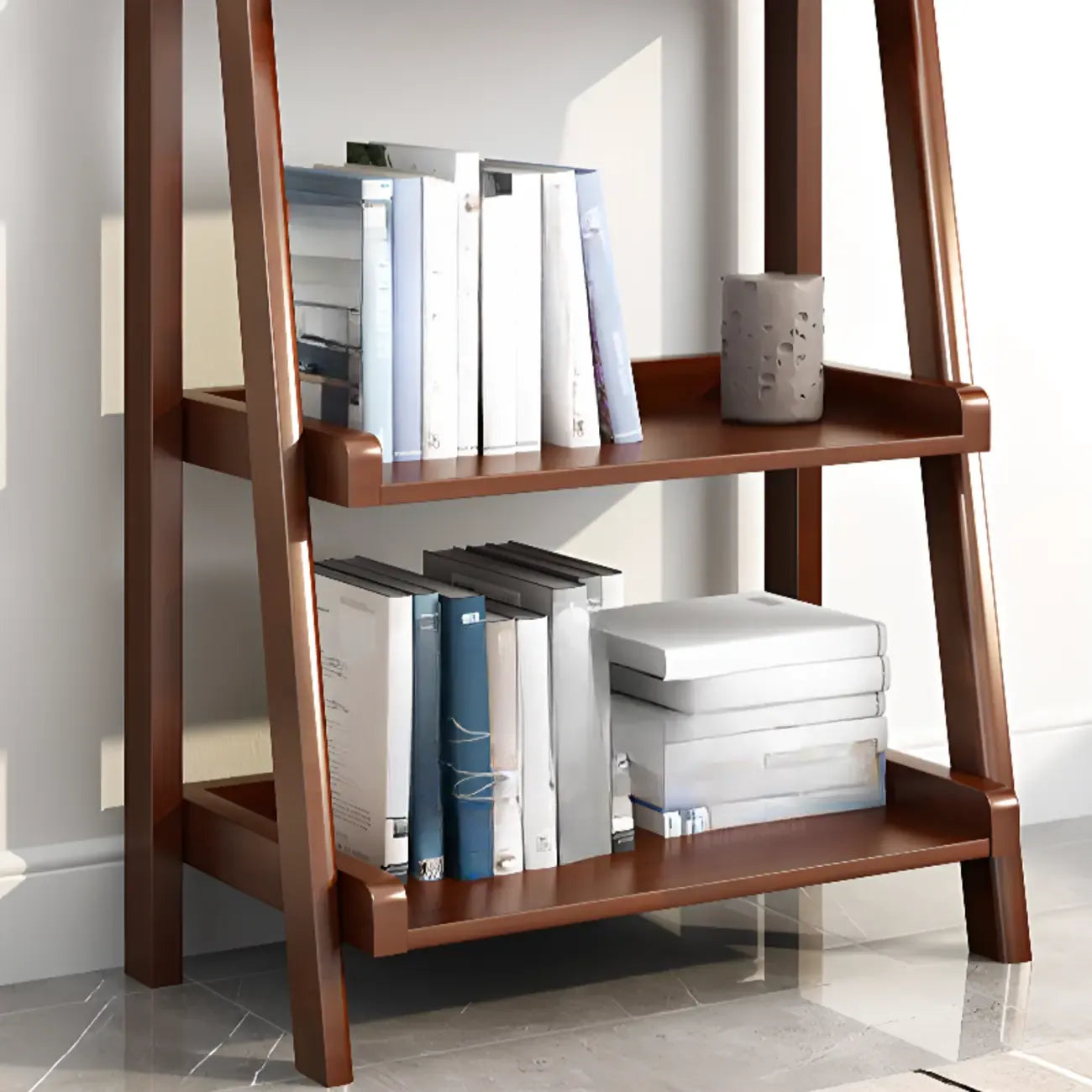 Libreria a scaletta stretta a 4 ripiani in legno di noce per camera da letto