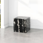 Table d'appoint minimaliste en marbre carré