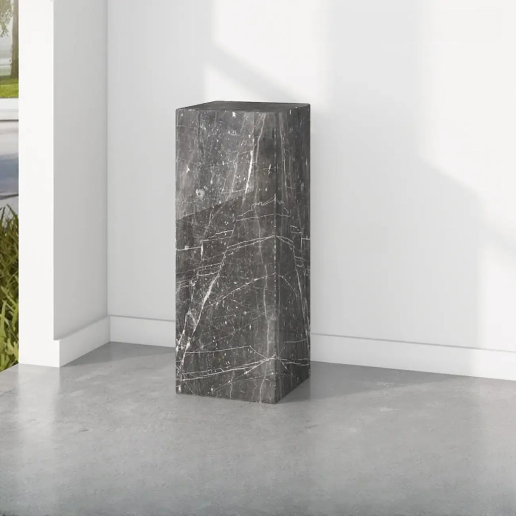 Table d'appoint minimaliste en marbre carré