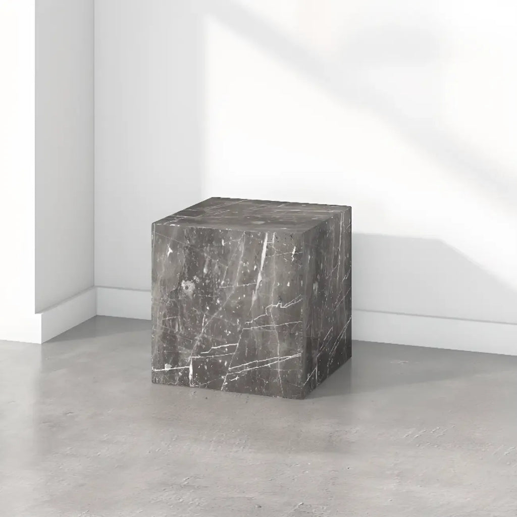 Table d'appoint minimaliste en marbre carré