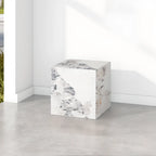 Table d'appoint minimaliste en marbre carré