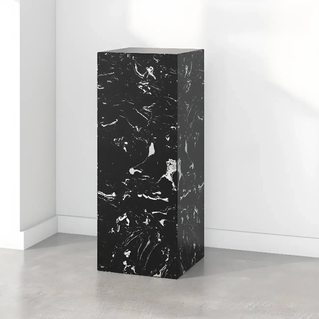 Table d'appoint minimaliste en marbre carré