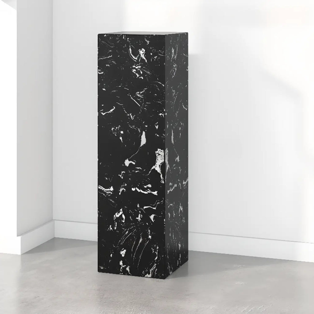 Table d'appoint minimaliste en marbre carré