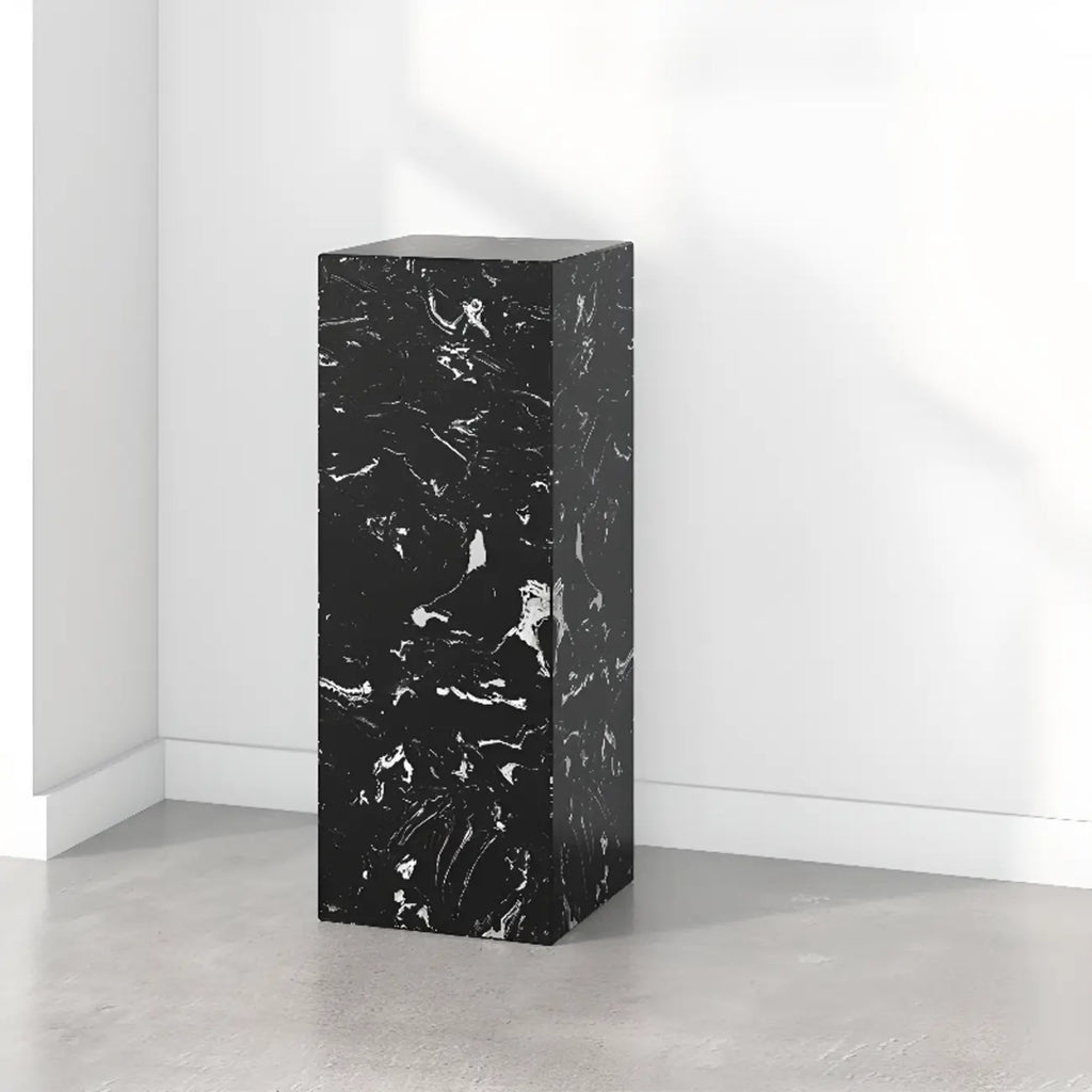 Table d'appoint minimaliste en marbre carré