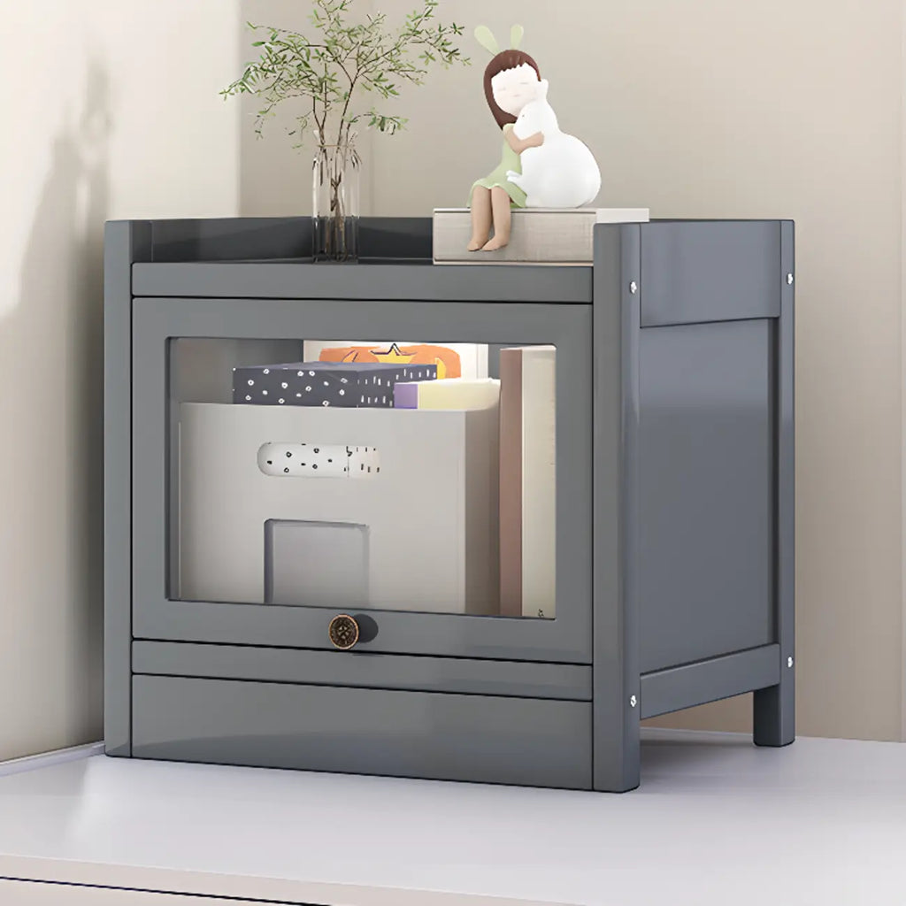 Vitrine moderne en bois brun avec façade en verre transparent