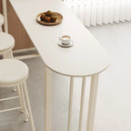Table de bar blanche en pierre frittée de forme libre