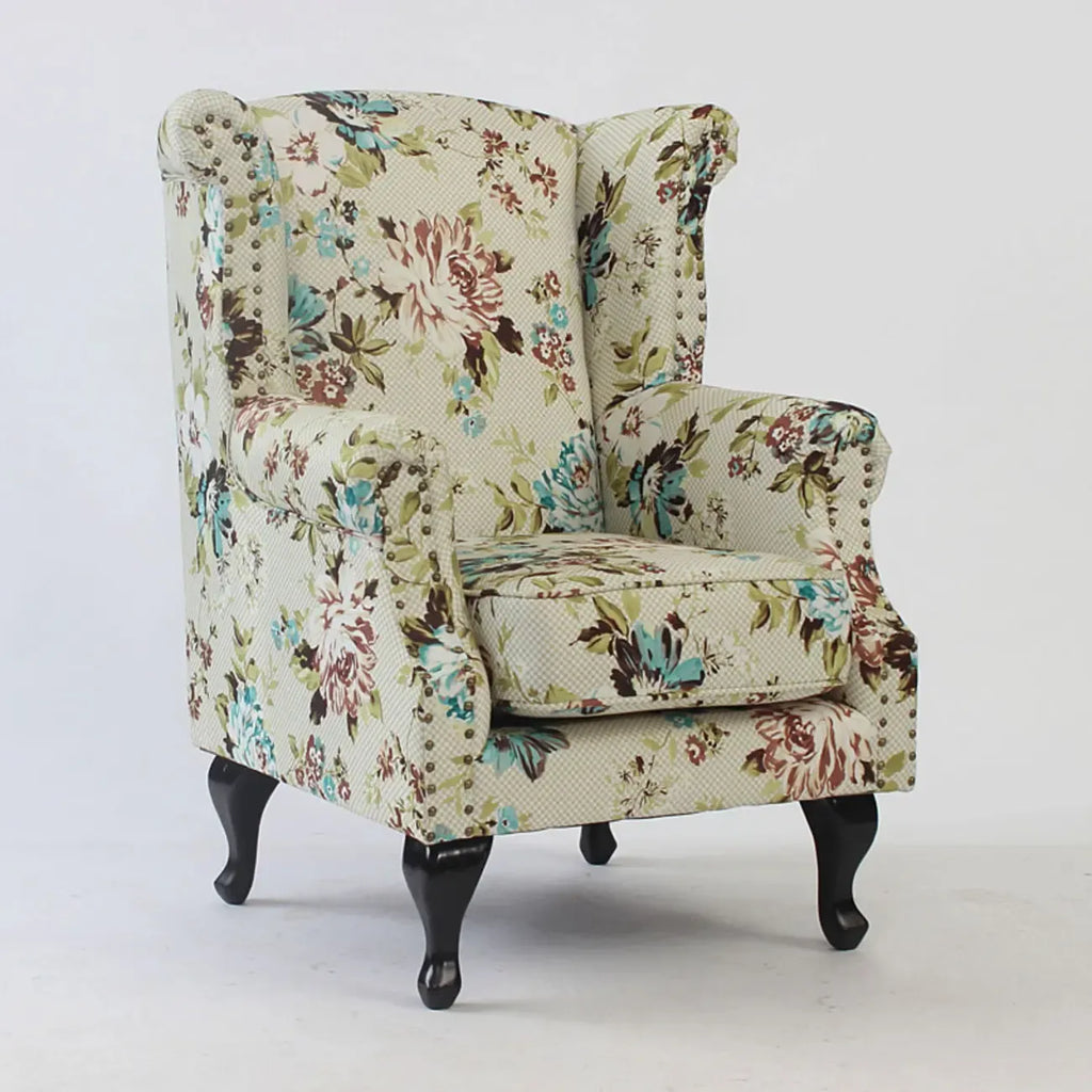 Poltrona Chesterfield tradizionale in pelle con profilo borchiato