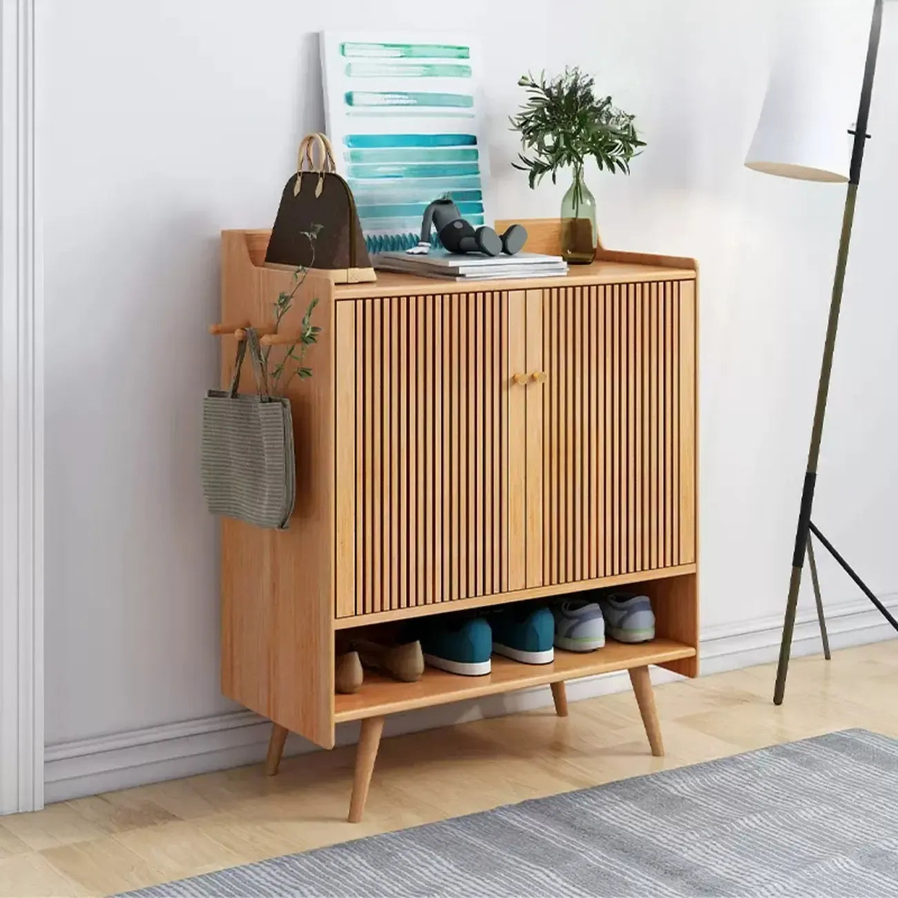 Moderna scarpiera in legno con ante per ingresso