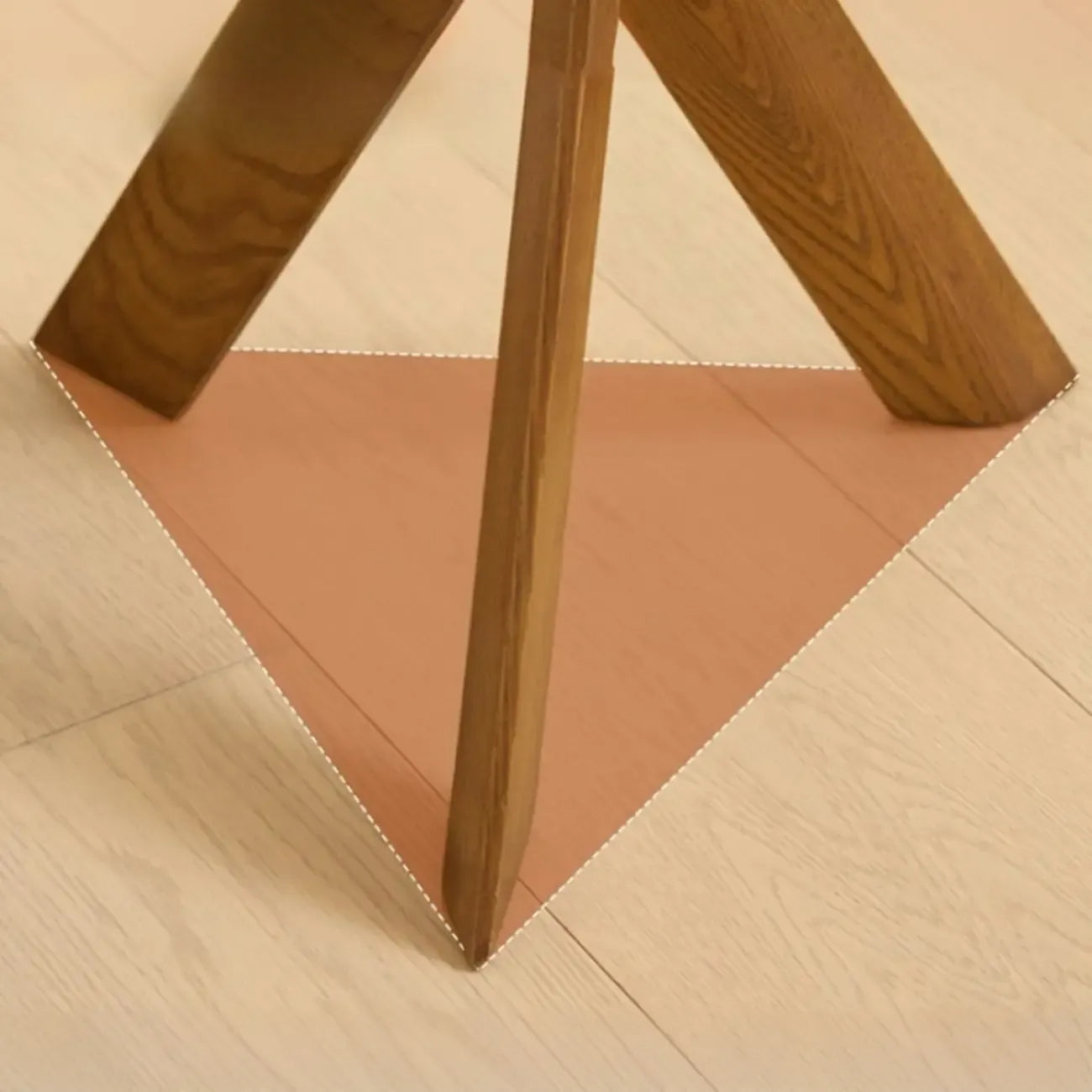 Table d'appoint trépied contemporaine en bois noir