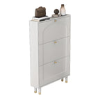 Étagère à chaussures moderne en bois couleur craie, à fixer au mur ou dans un meuble.