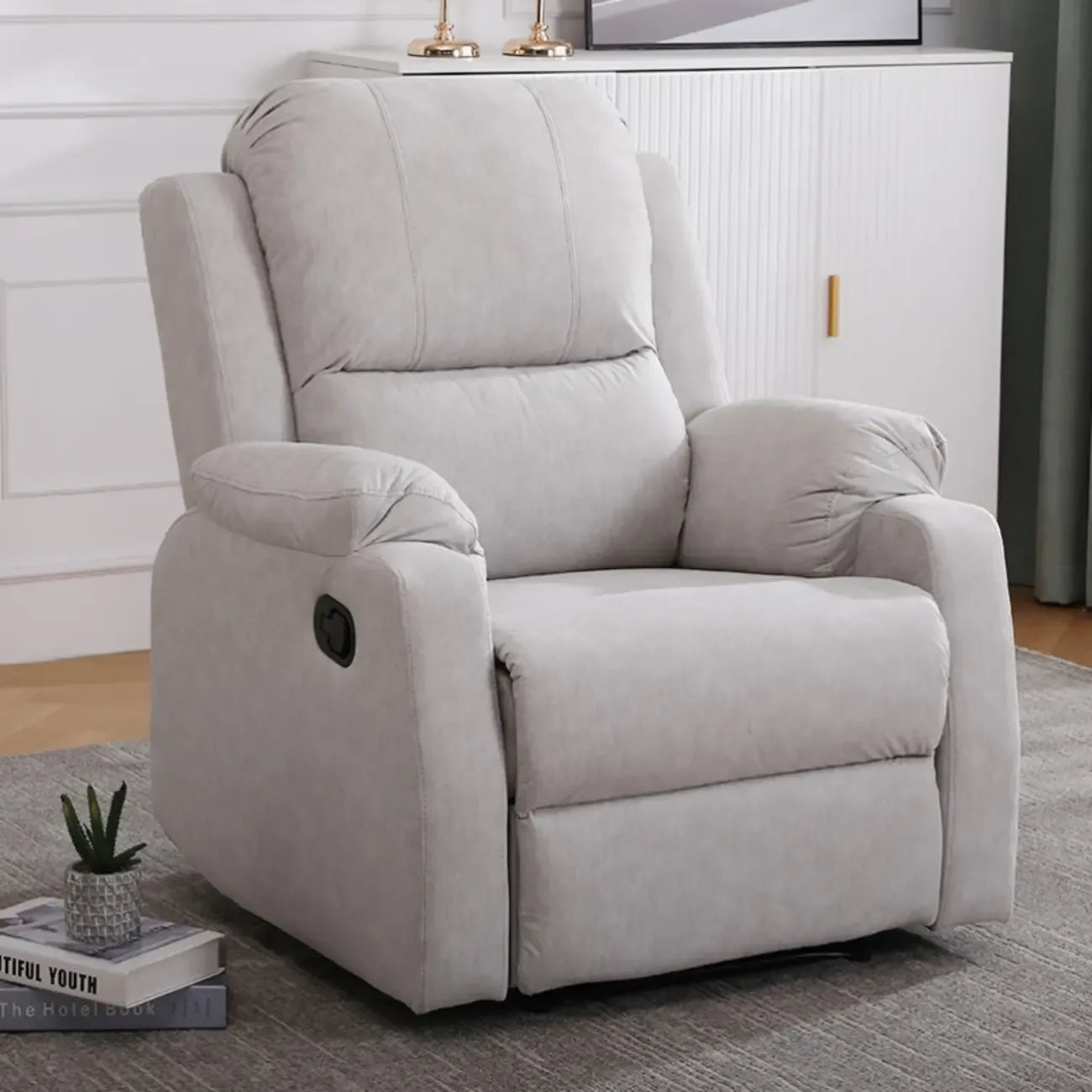 Fauteuil inclinable manuel luxueux en cuir noir avec soutien lombaire