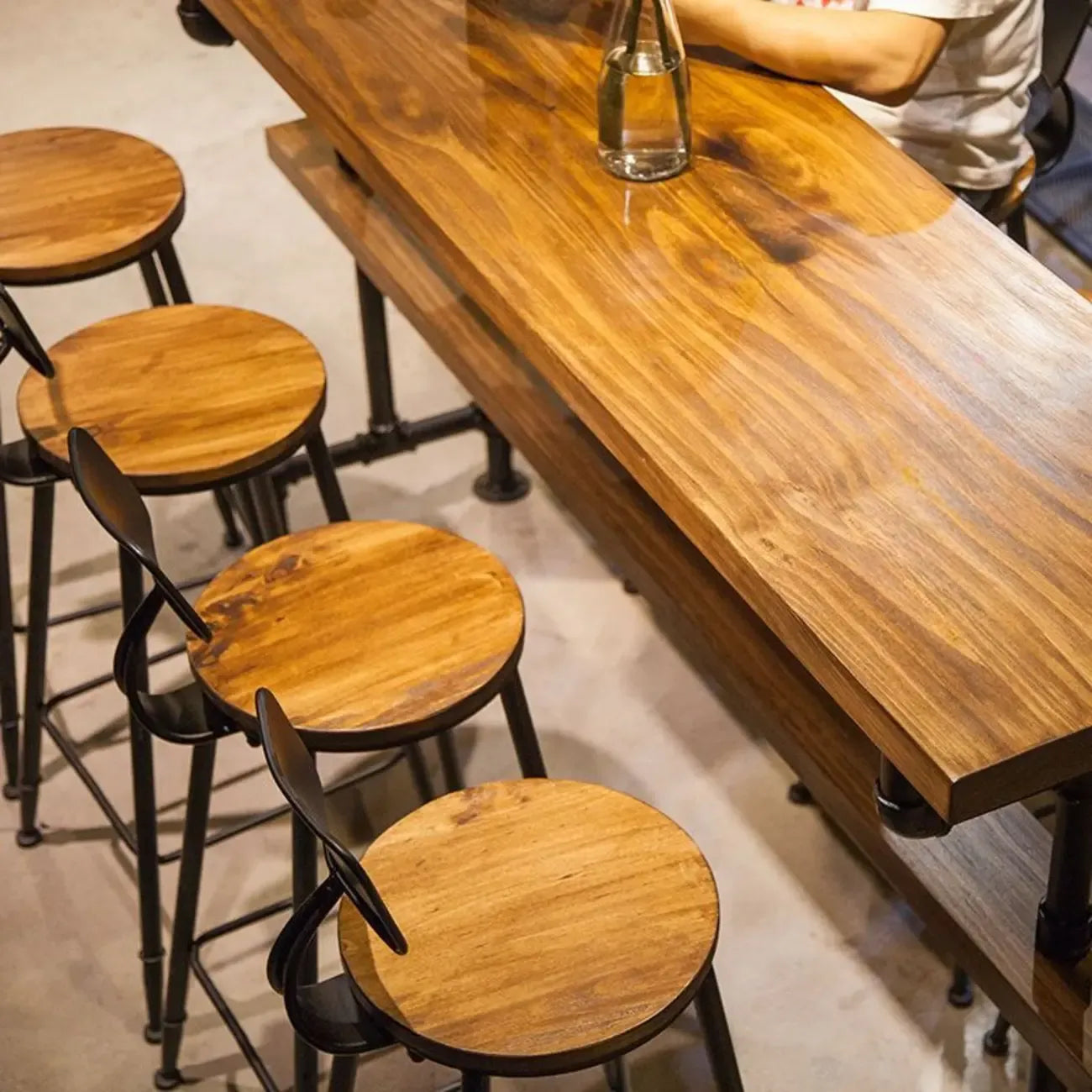 Tables de bar industrielles en métal et bois marron et noir