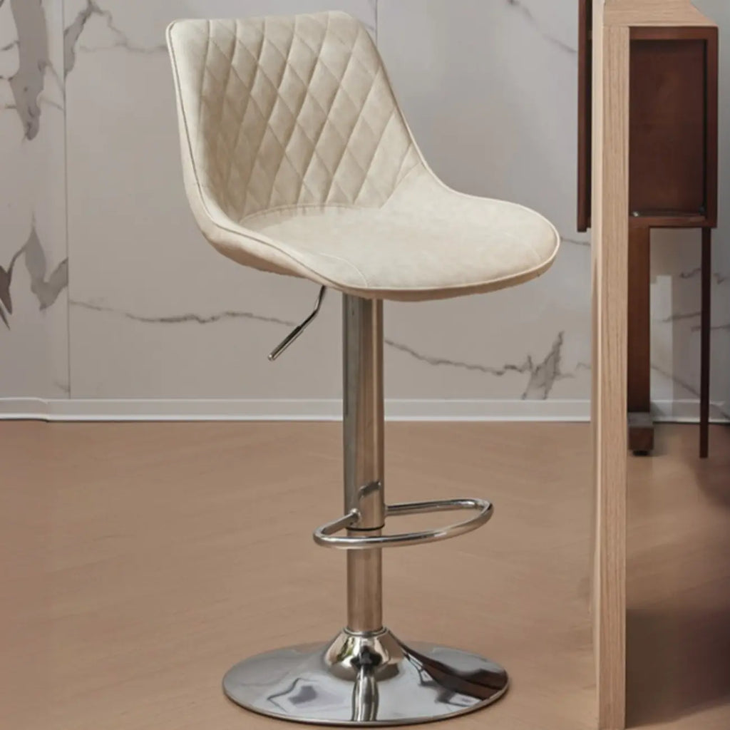 Tabouret de bar pivotant et réglable en cuir capitonné chic