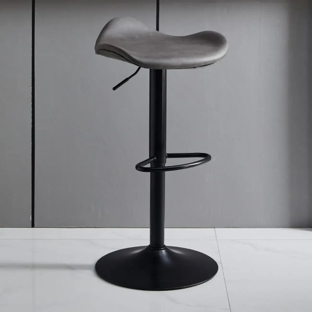 Tabourets de bar pivotants réglables en cuir vert moderne Saddle Fax