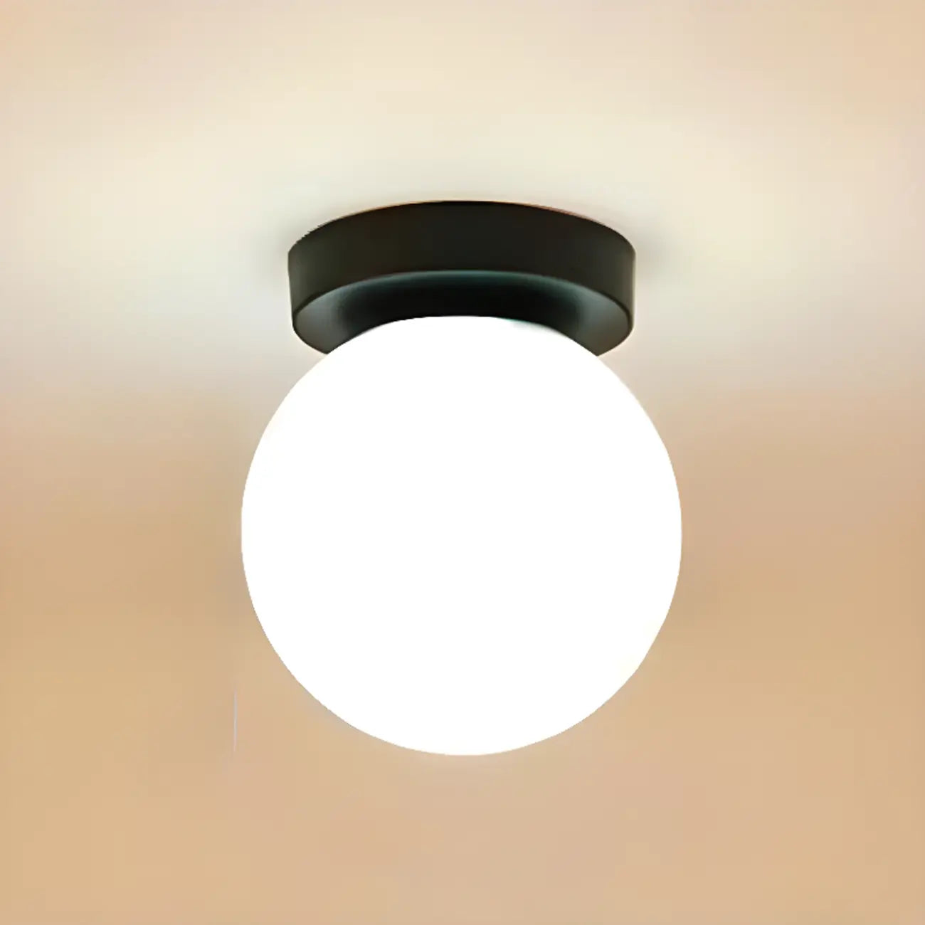 Plafonnier semi-encastré minimaliste en verre et métal, globe.