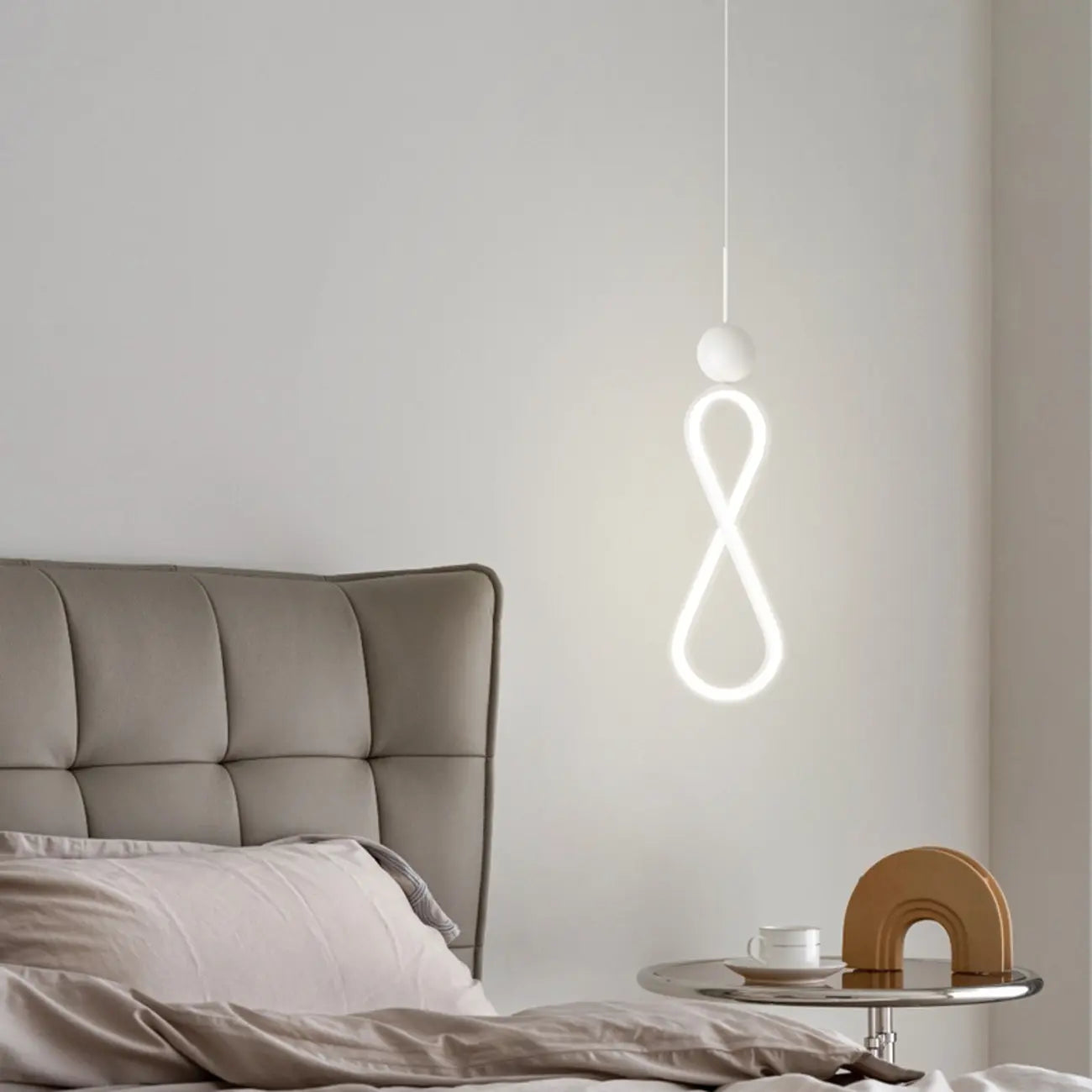Suspension minimaliste en métal blanc avec LED