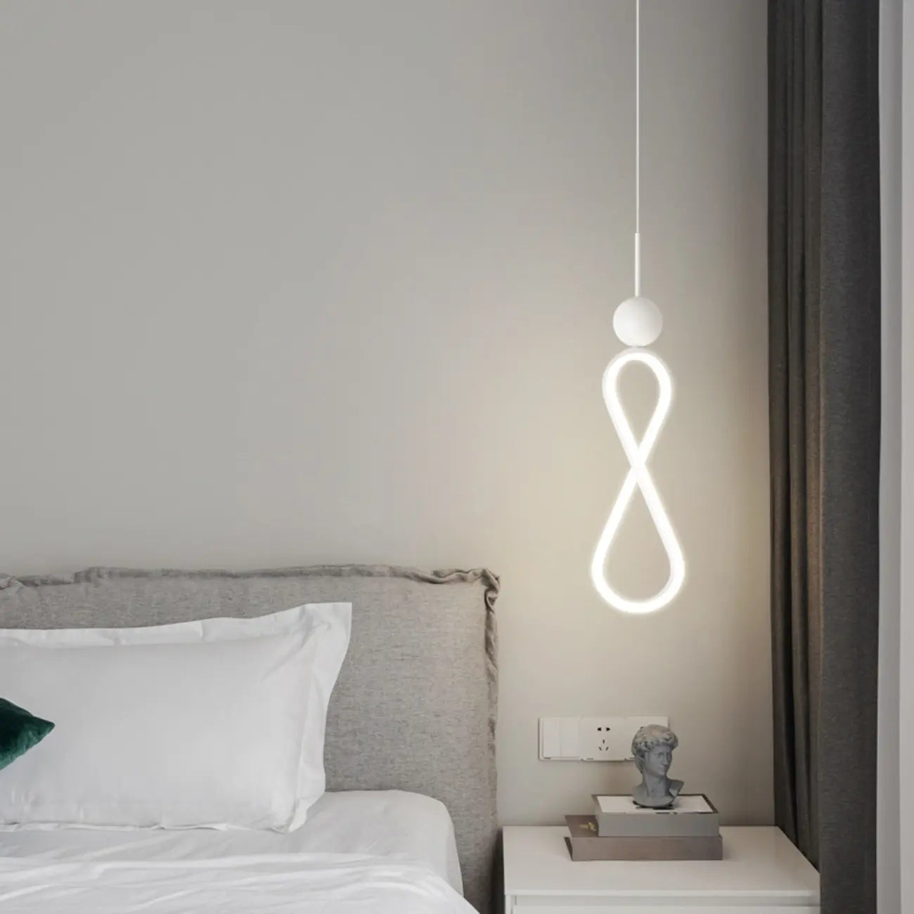 Suspension minimaliste en métal blanc avec LED