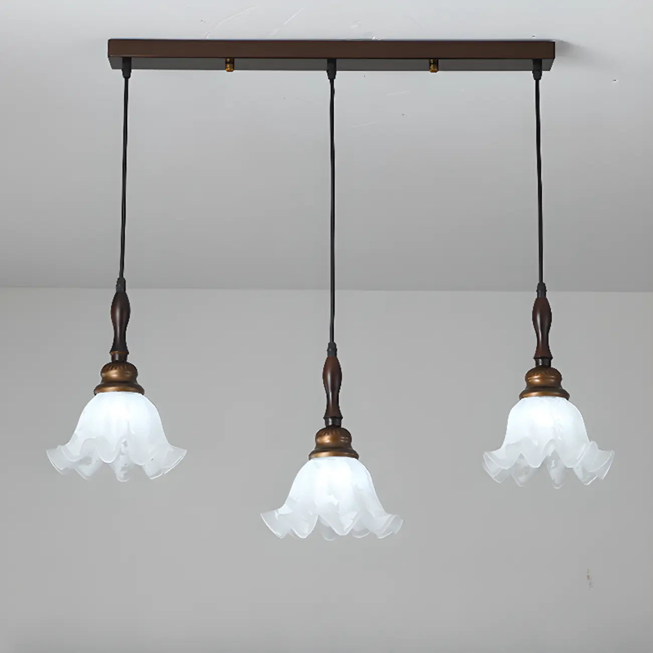 Suspension moderne à 3 lumières en verre en forme de fleur pour îlot de cuisine