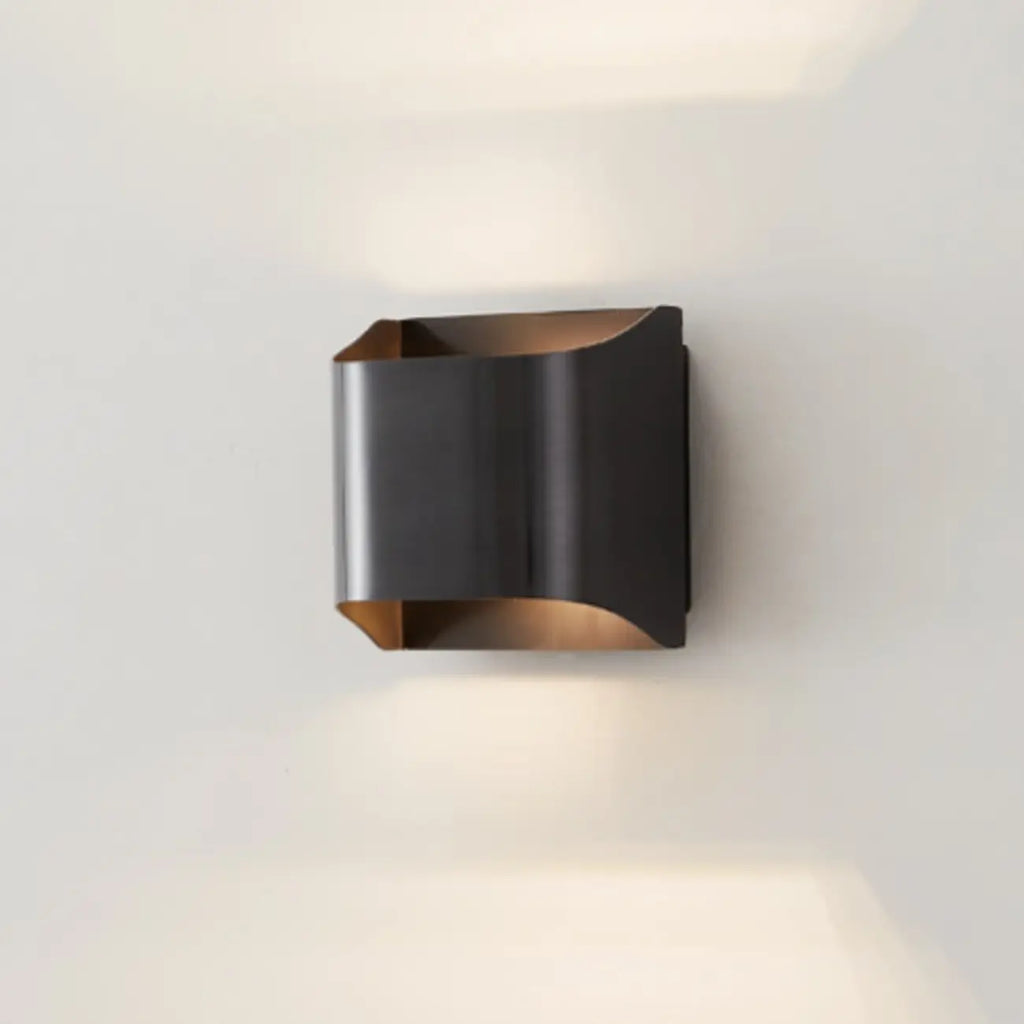 Applique a 2 luci a LED color rame con finitura oro/nera