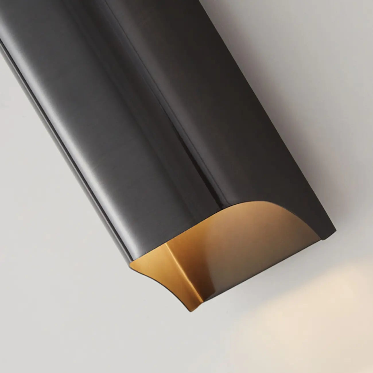 Applique a 2 luci a LED color rame con finitura oro/nera