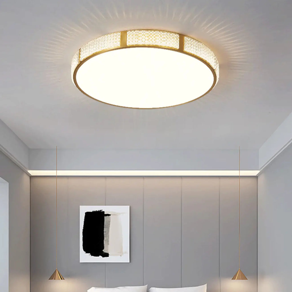 Plafonnier LED rond doré élégant