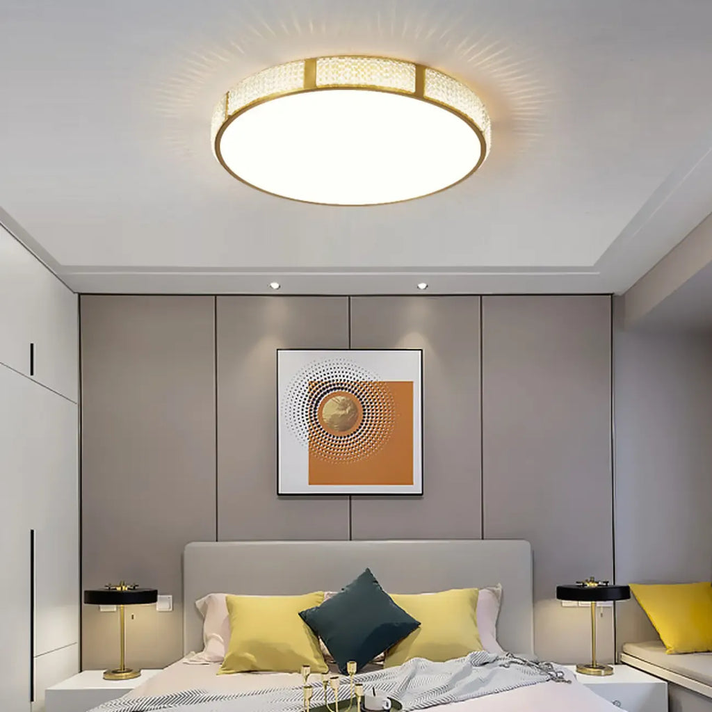 Plafonnier LED rond doré élégant