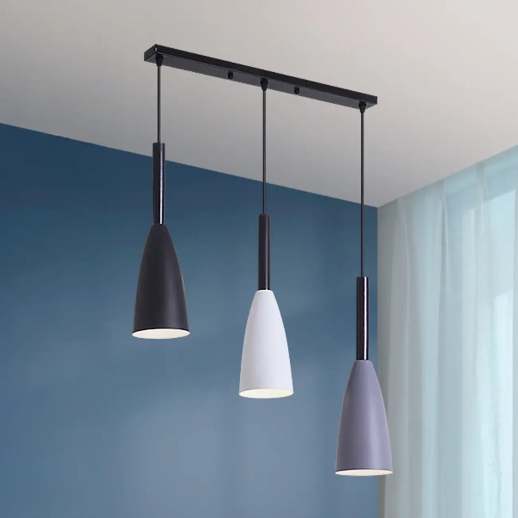 Lampada a sospensione da isola a 3 luci, in metallo a forma di cono, moderna, per cucina