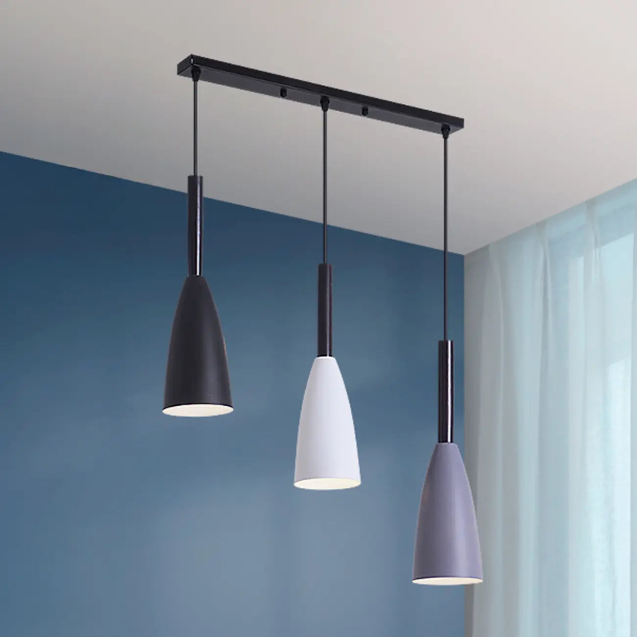 Lampada a sospensione da isola a 3 luci, in metallo a forma di cono, moderna, per cucina