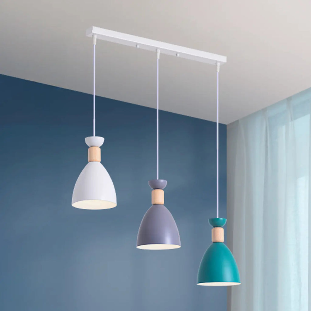 Lampada a sospensione da isola a 3 luci, in metallo a forma di cono, moderna, per cucina