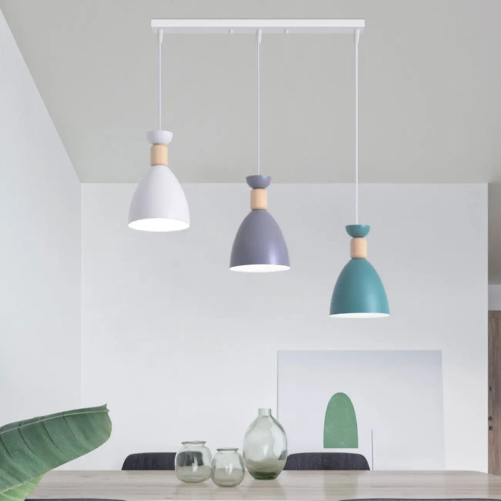 Lampada a sospensione da isola a 3 luci, in metallo a forma di cono, moderna, per cucina