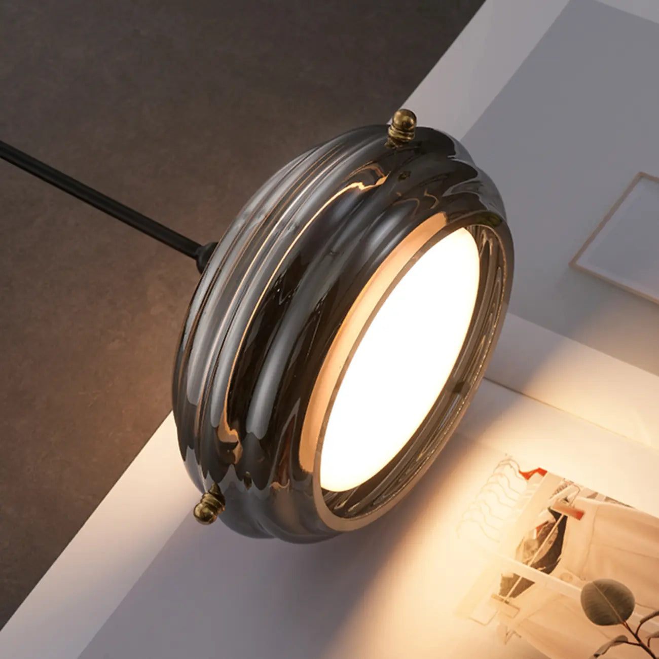 Suspension moderne en métal avec abat-jour cylindrique réglable pour îlot de cuisine