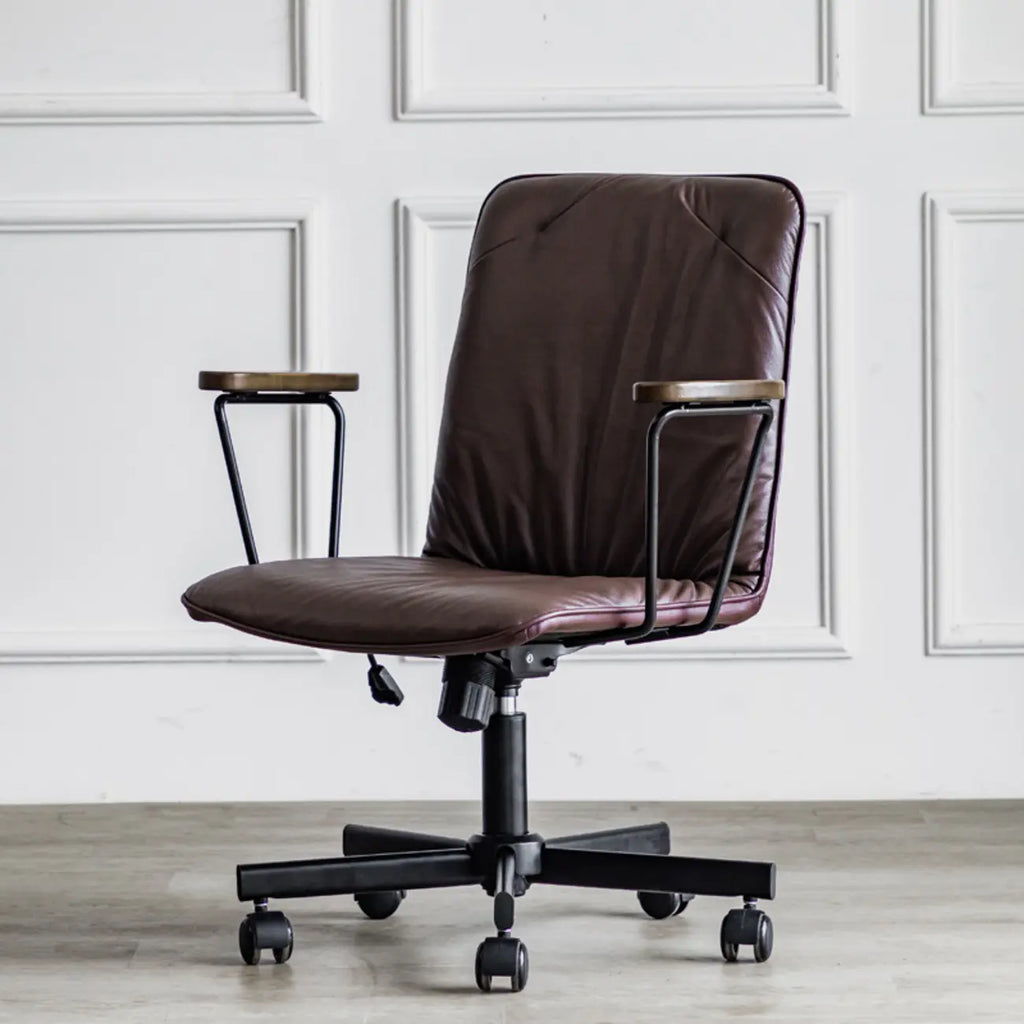 Élégant fauteuil de bureau pivotant en métal et cuir gris avec roulettes