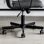 Élégant fauteuil de bureau pivotant en métal et cuir gris avec roulettes