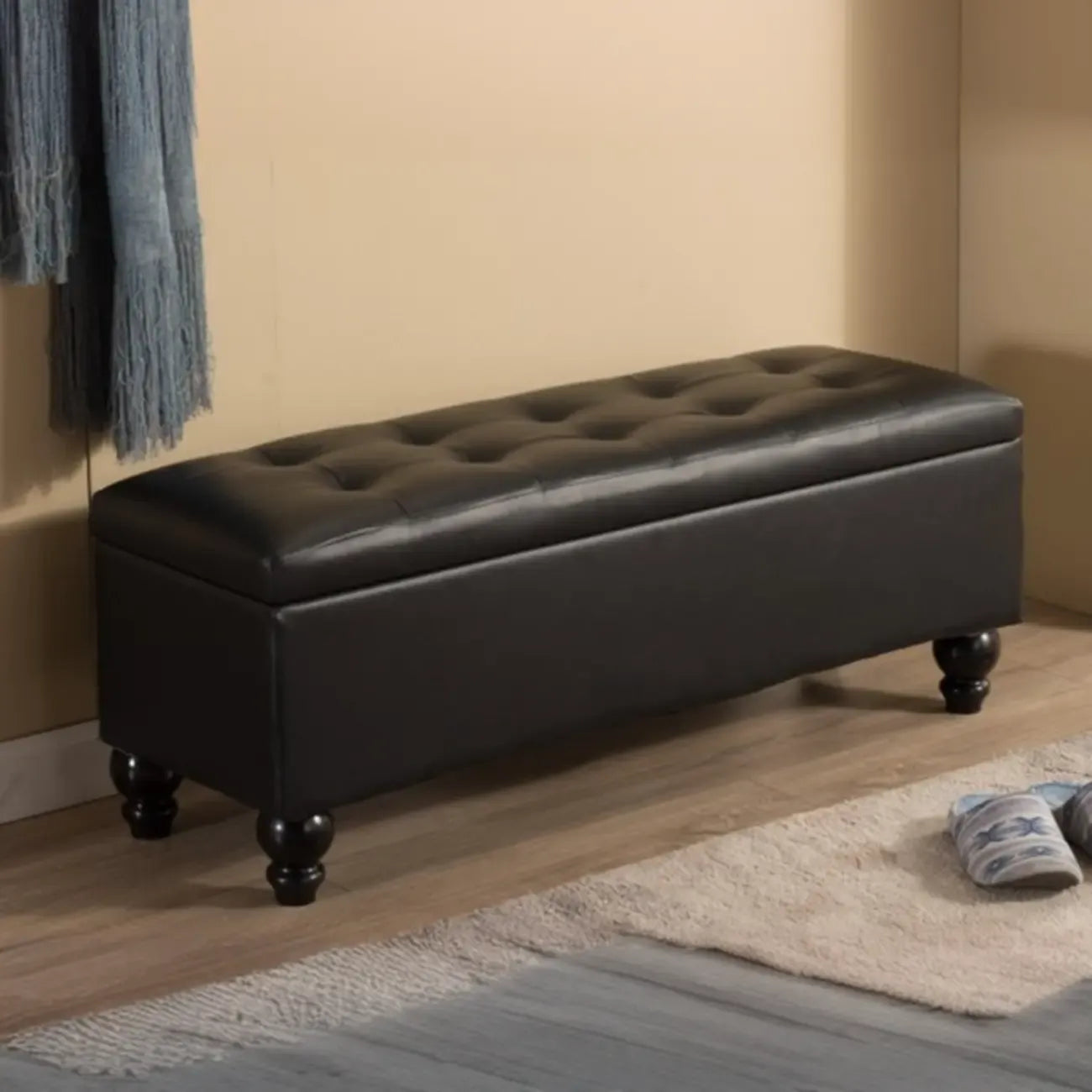 Banc d'entrée moderne avec couvercle rabattable et rangement en similicuir