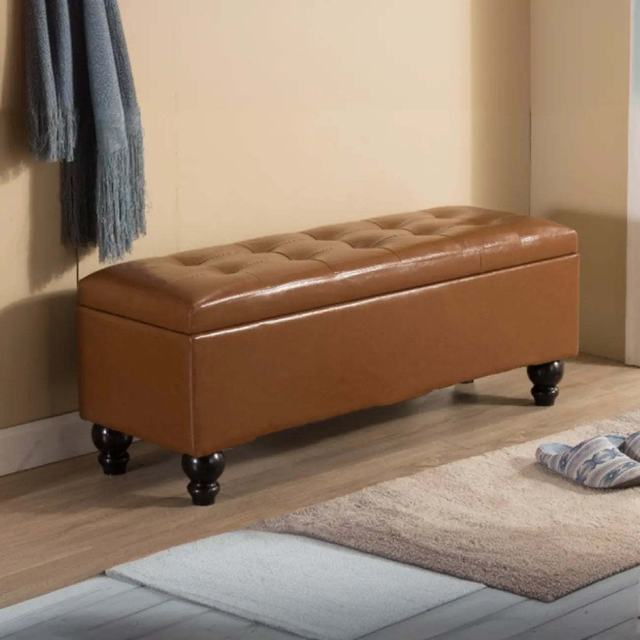 Banc d'entrée moderne avec couvercle rabattable et rangement en similicuir