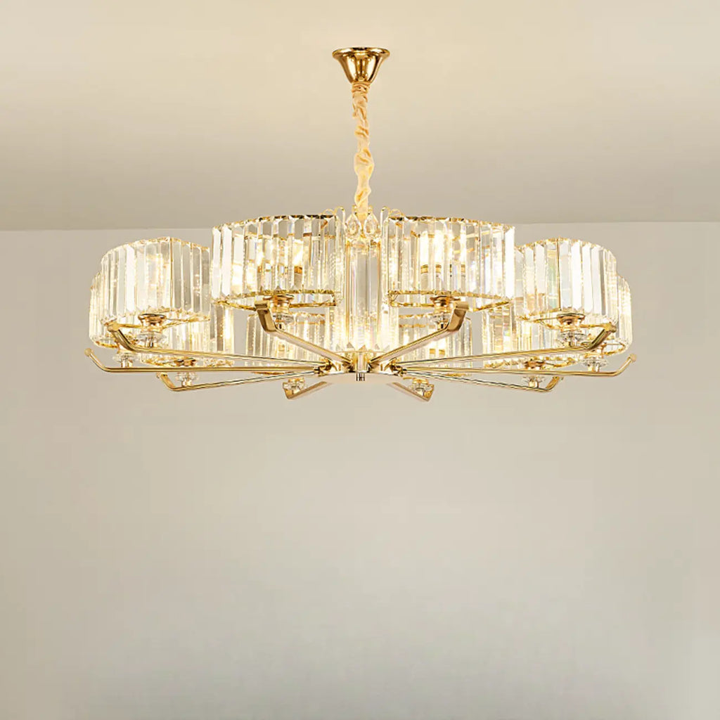Lustre rond en cristal avec anneau doré glamour
