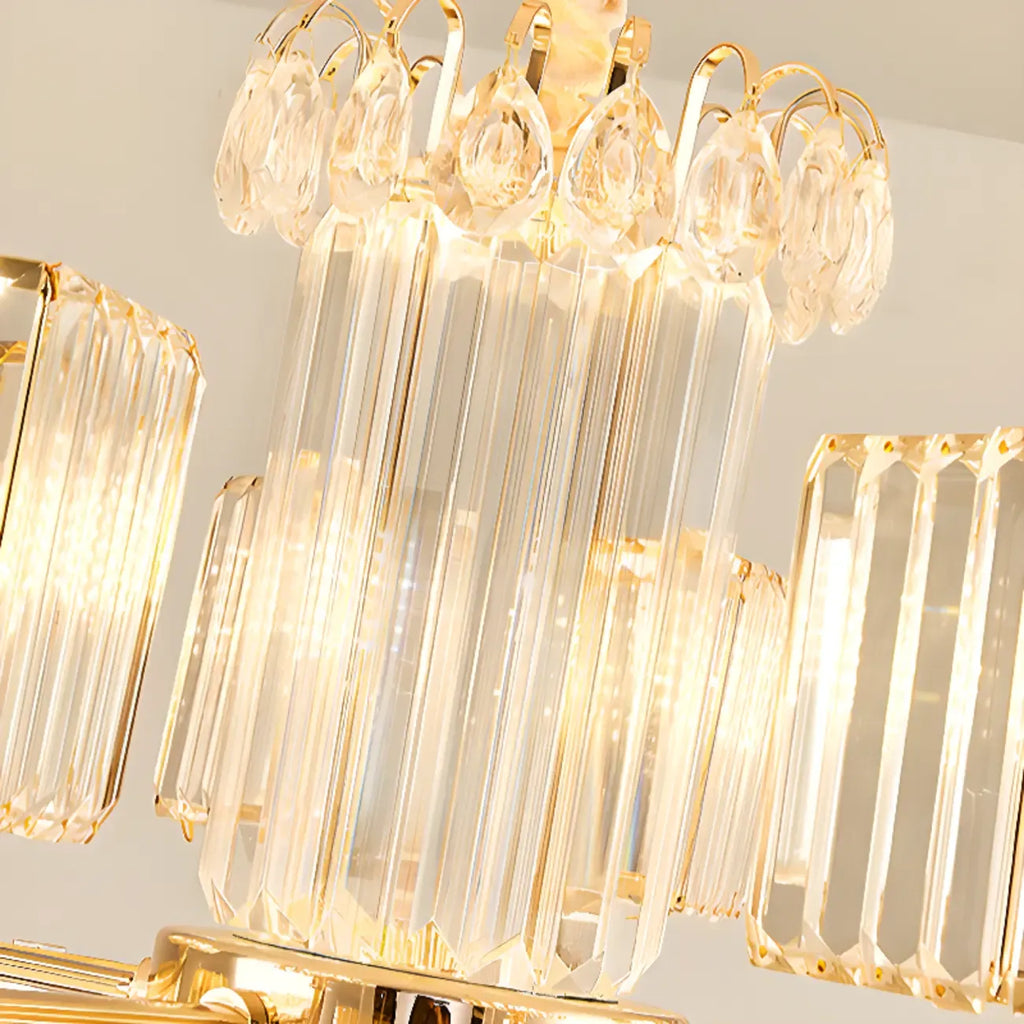 Lustre rond en cristal avec anneau doré glamour