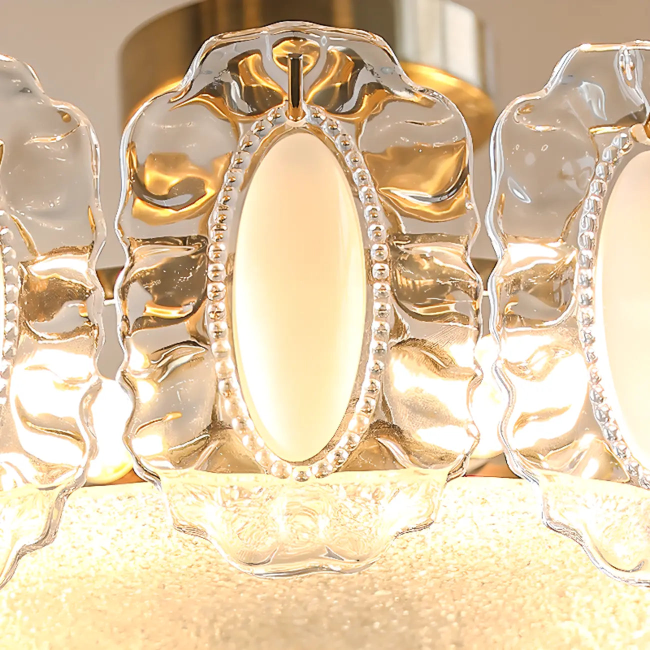 Plafonnier semi-encastré doré élégant en forme de tambour en verre
