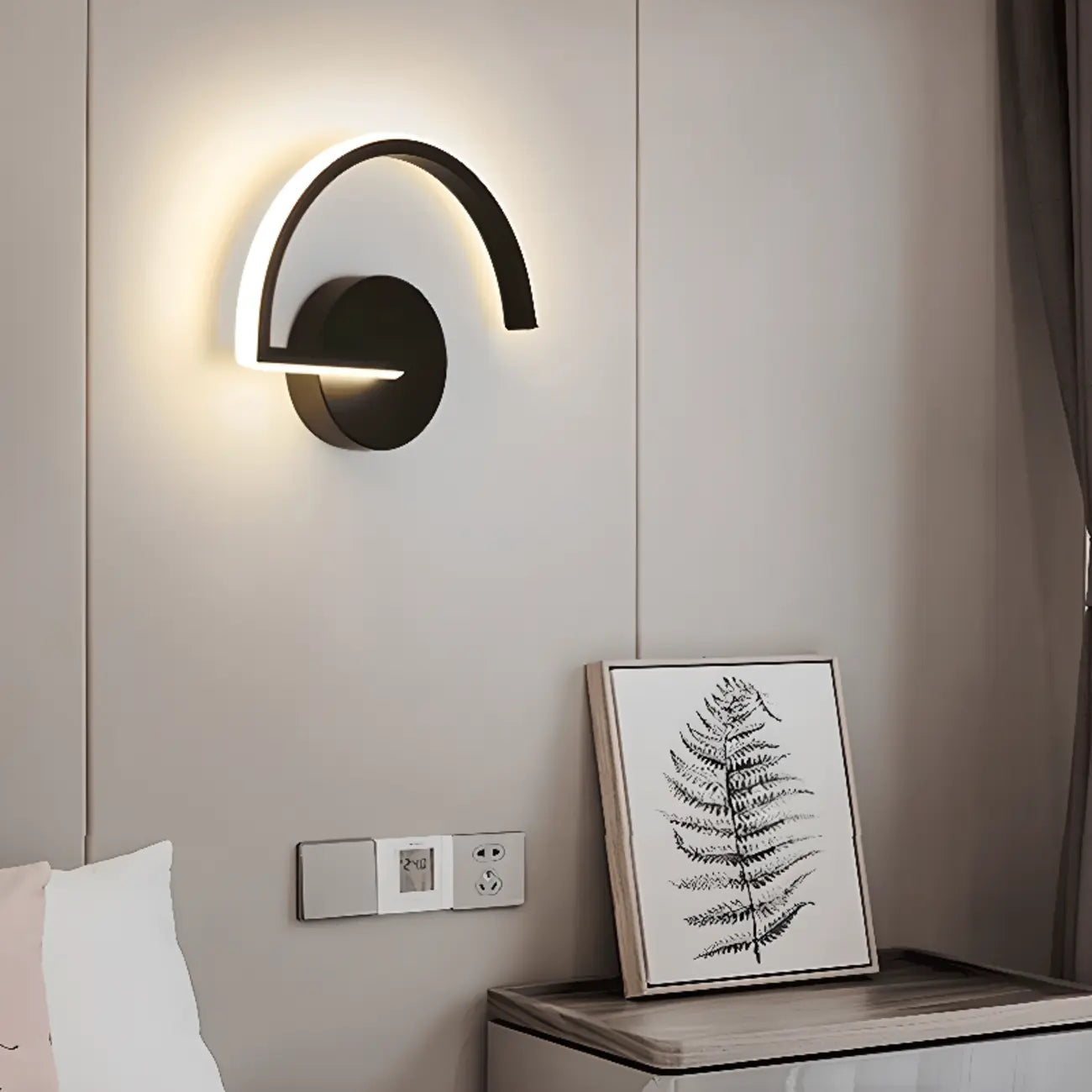 Applique murale LED noire minimaliste d'intérieur avec luminaire linéaire