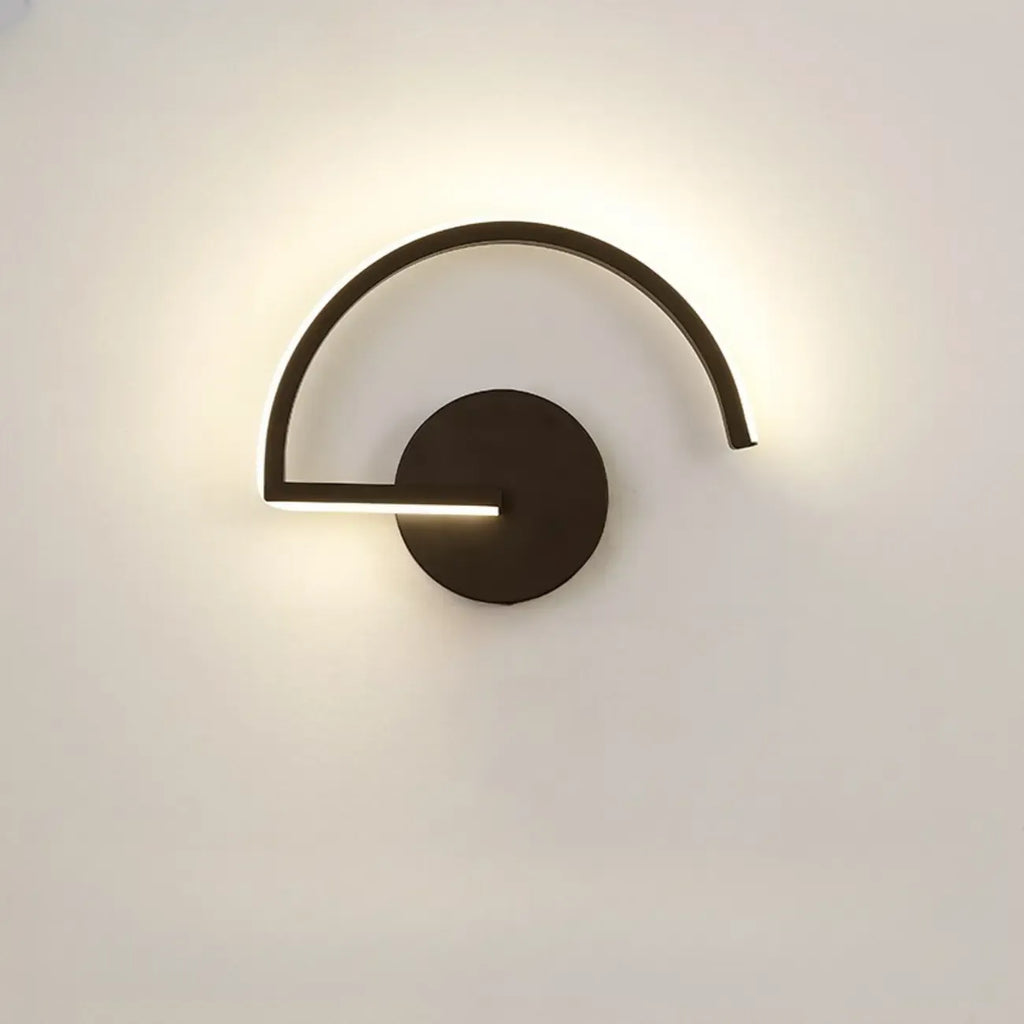 Applique murale LED noire minimaliste d'intérieur avec luminaire linéaire