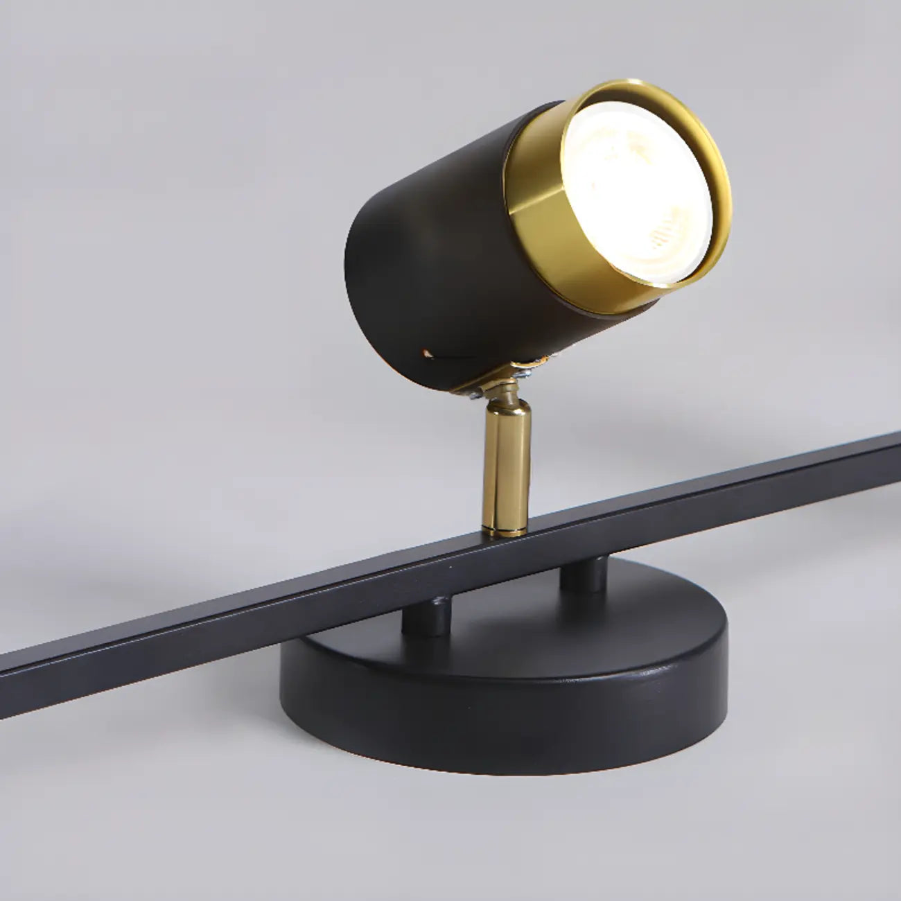 Plafoniera/spot a 4 luci LED dimmerabile, moderna, con testa regolabile